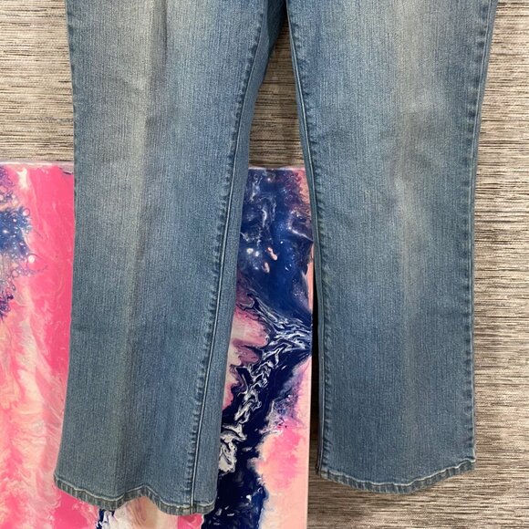 Lands End Womens Size 14 Bootcut Jeans Classic Waist Original Fit Blue Denim - Picture 7 of 7